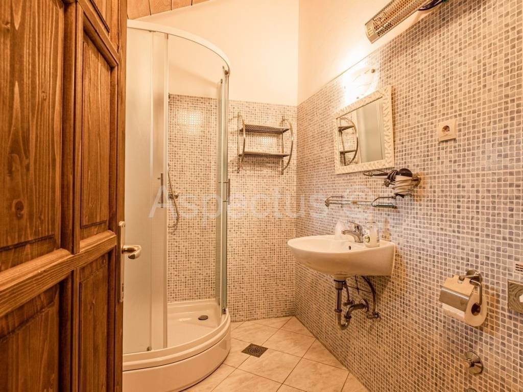 Kamena kuća, Prodaja, Pula, Pula