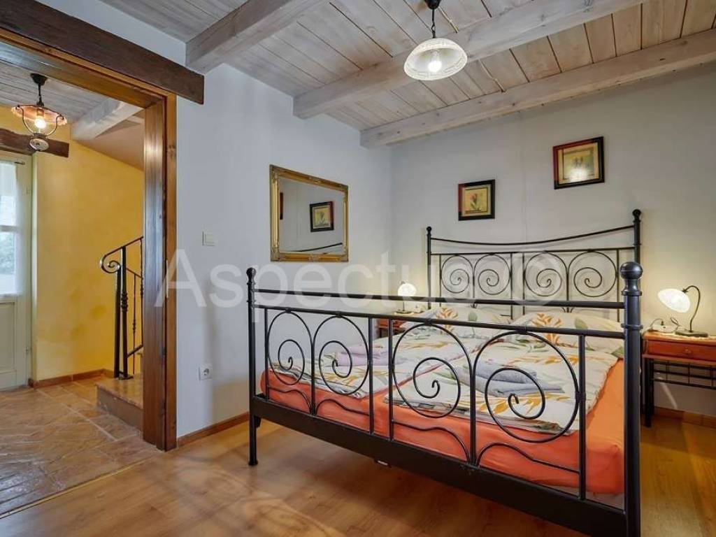 Kamena kuća, Prodaja, Pula, Pula