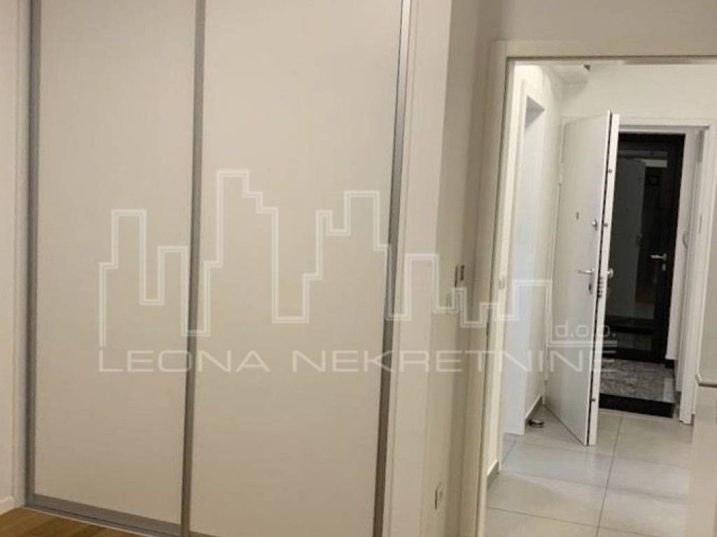 Flat in a building, Rent, Zagreb, Donji Grad