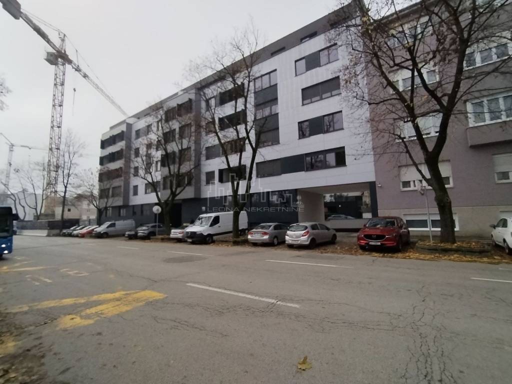 Flat in a building, Rent, Zagreb, Donji Grad