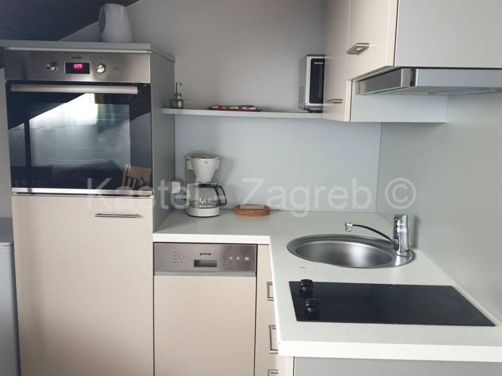Apartmanska kuća, Prodaja, Zagreb - Okolica, Brezovica