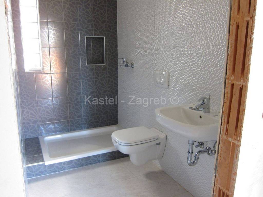 Kuća na moru, Prodaja, Sutivan, Sutivan