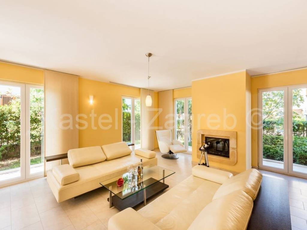 Nekretnina za odmor, Prodaja, Supetar, Splitska