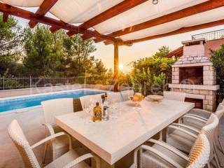 Nekretnina za odmor, Prodaja, Supetar, Splitska