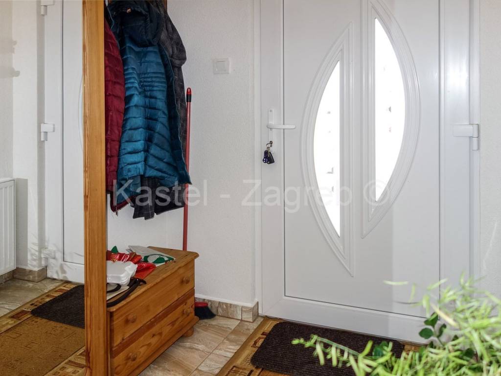 Obiteljska kuća, Prodaja, Tuhelj, Trsteno