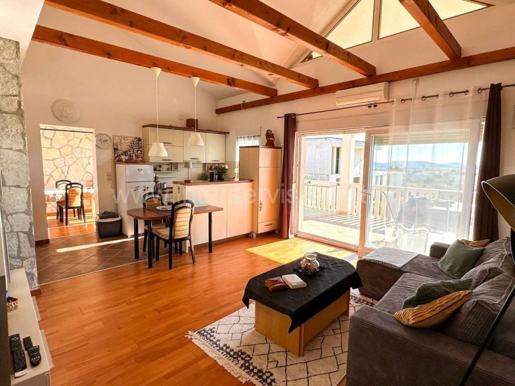 Dvojna kuća, Prodaja, Vodice, Vodice