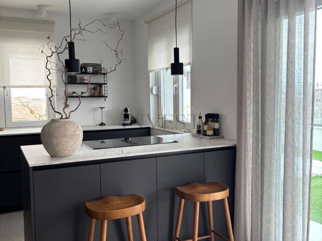 Stan u zgradi, Prodaja, Podstrana, Podstrana