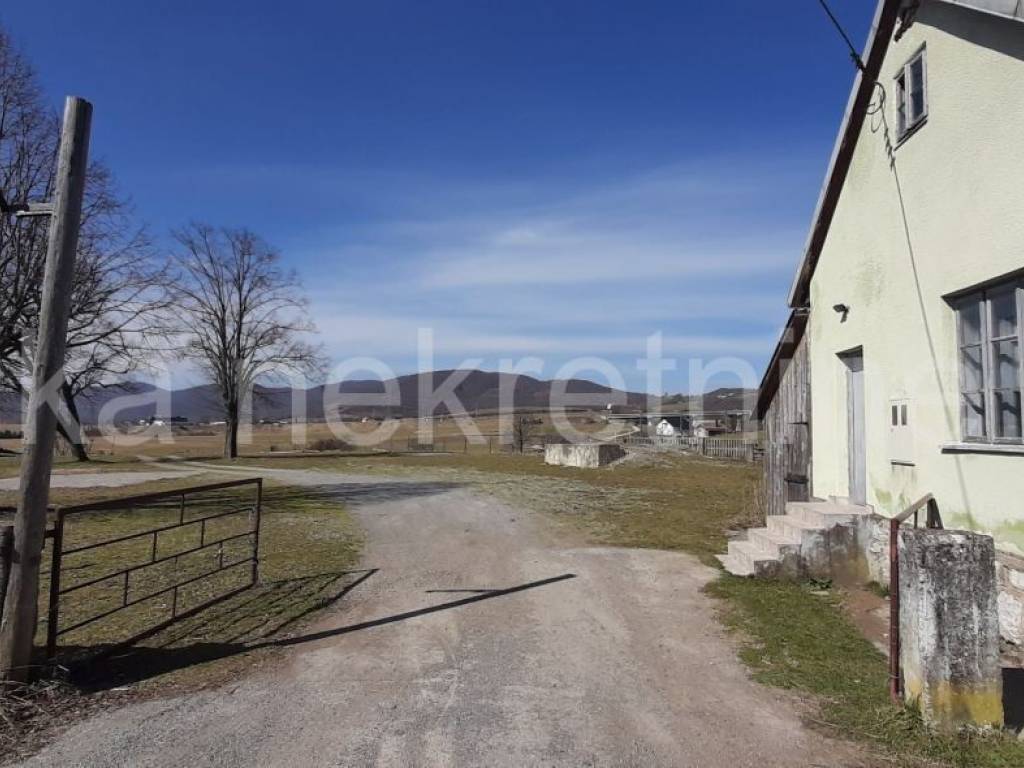 Poslovna zgrada, Prodaja, Brinje, Brinje