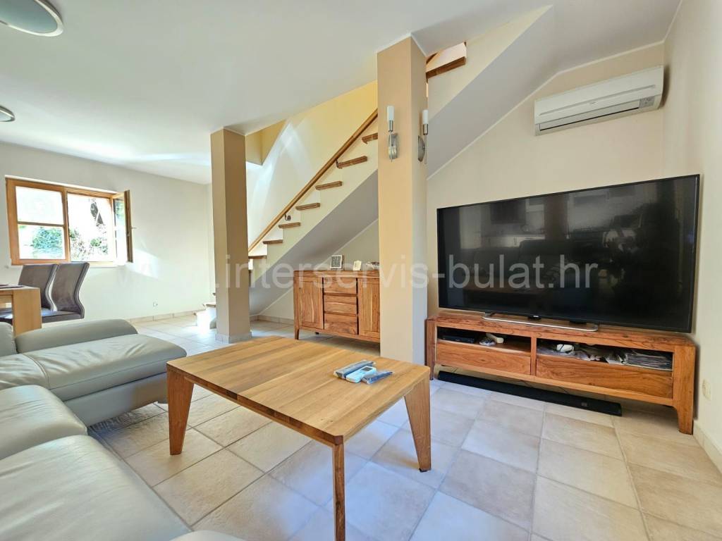 Samostojeća kuća, Najam, Skradin, Skradin