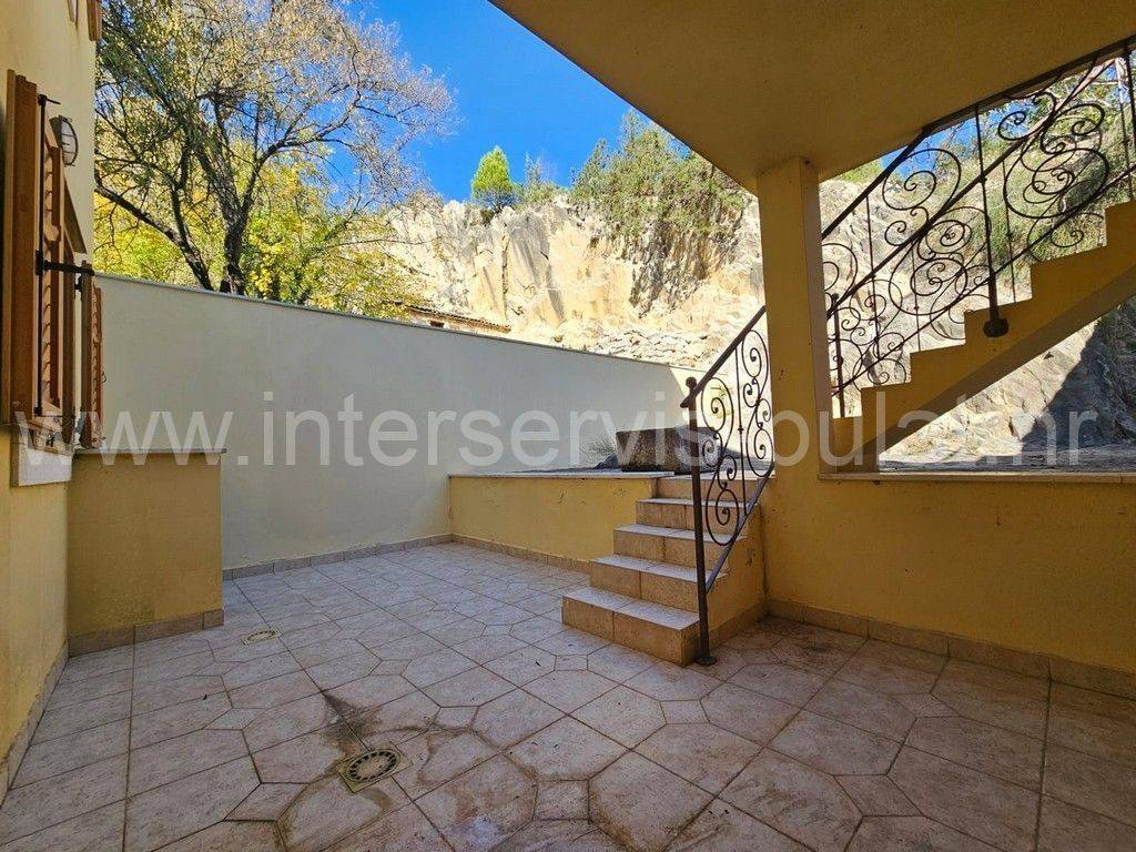 Samostojeća kuća, Prodaja, Skradin, Skradin