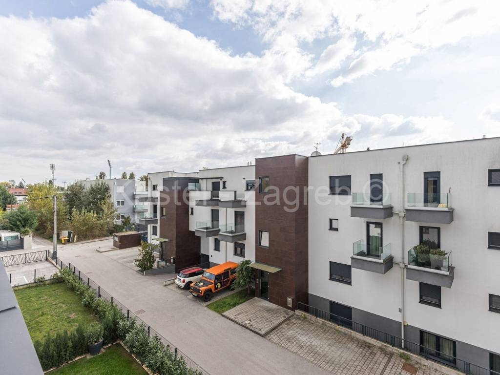 Stan u zgradi, Najam, Zagreb, Trešnjevka - jug