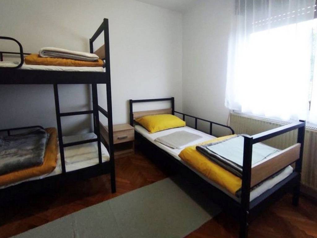 Strahoninec, Strahoninec