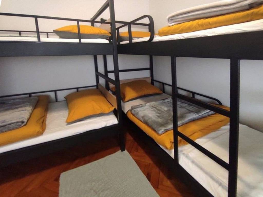 Strahoninec, Strahoninec