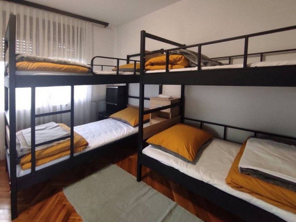 Strahoninec, Strahoninec