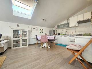 Stan u zgradi, Najam, Šibenik, Šibenik