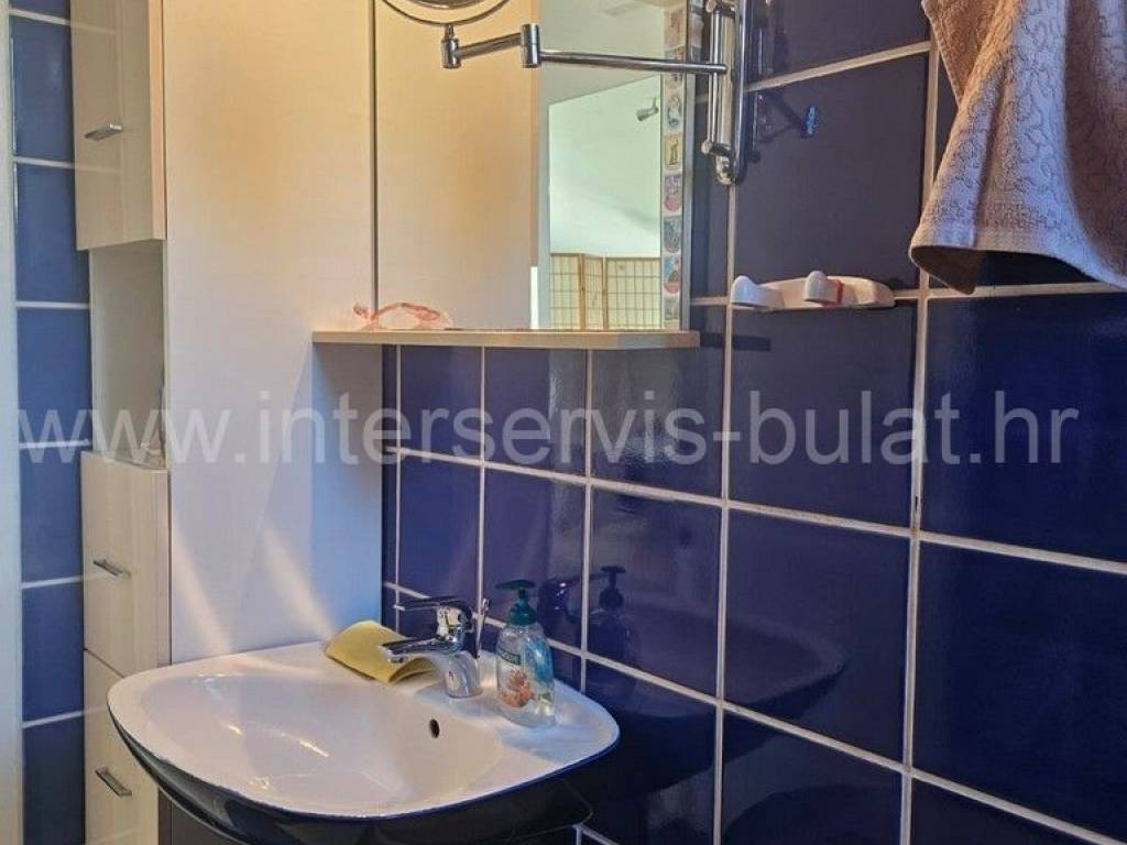 Stan u zgradi, Najam, Šibenik, Šibenik