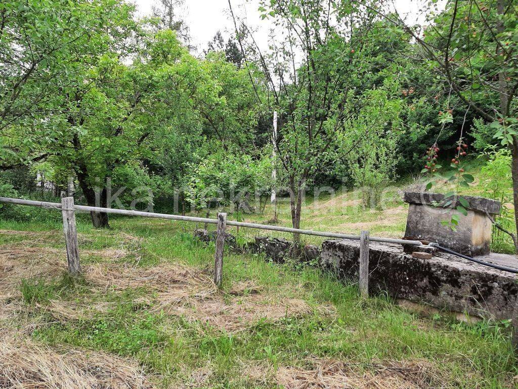 Seosko imanje, Prodaja, Otočac, Glavace