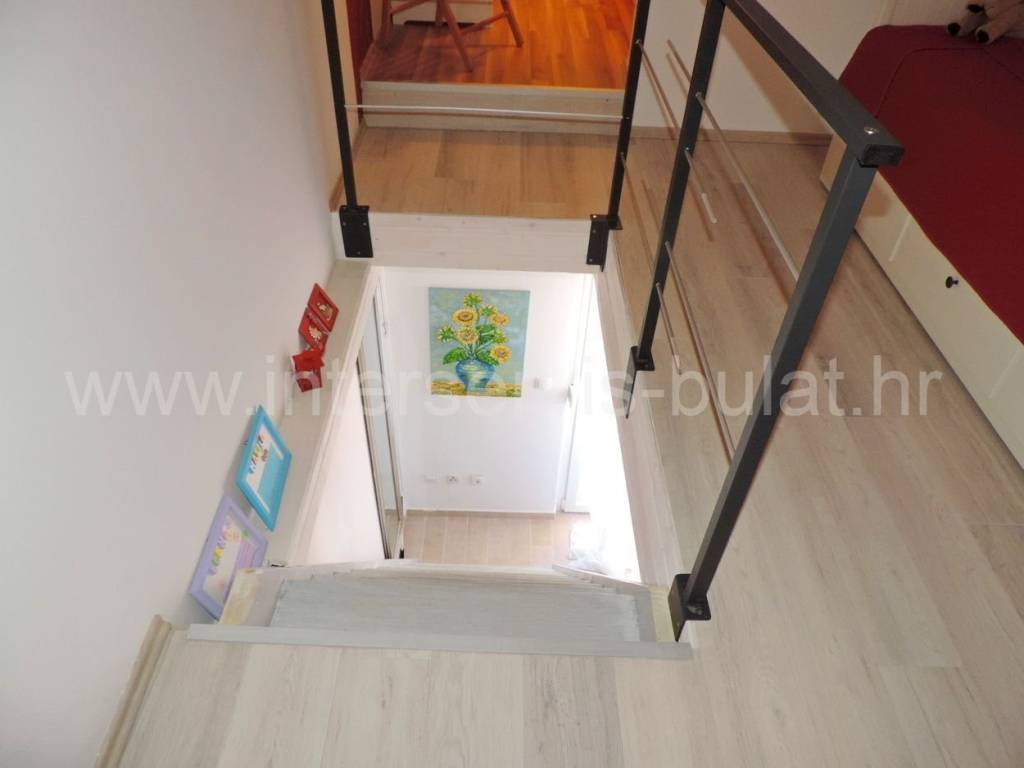 Stan u zgradi, Prodaja, Vodice, Vodice