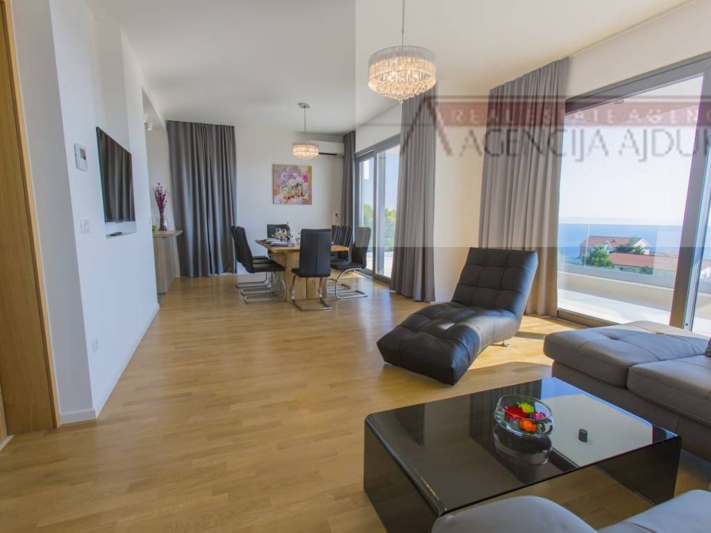 Makarska, Veliko Brdo