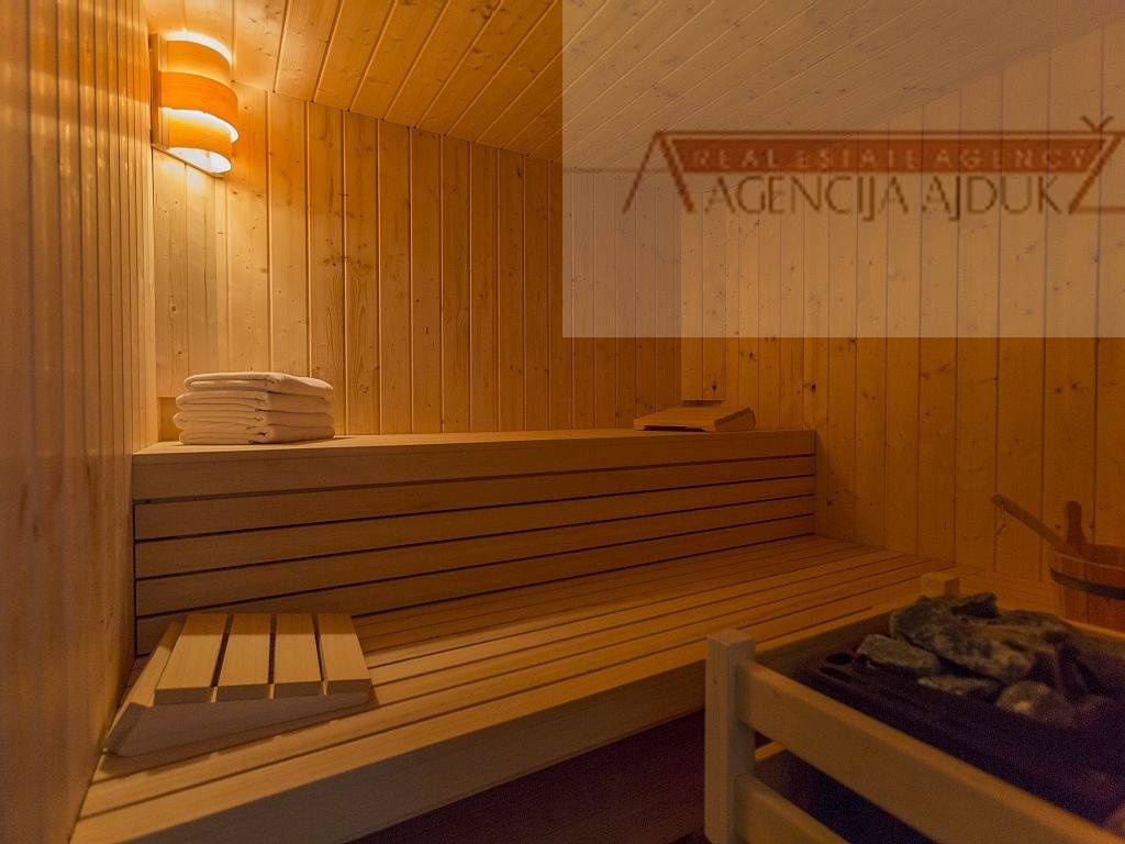 Makarska, Veliko Brdo