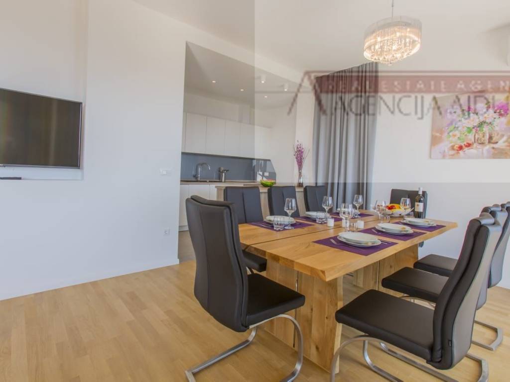 Makarska, Veliko Brdo