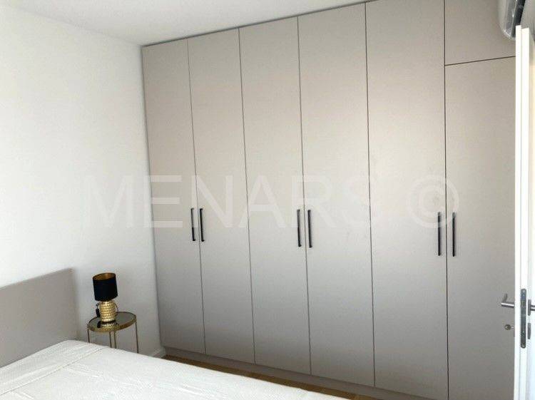 Stan u novijoj zgradi, Prodaja, Karlovac, Švarča