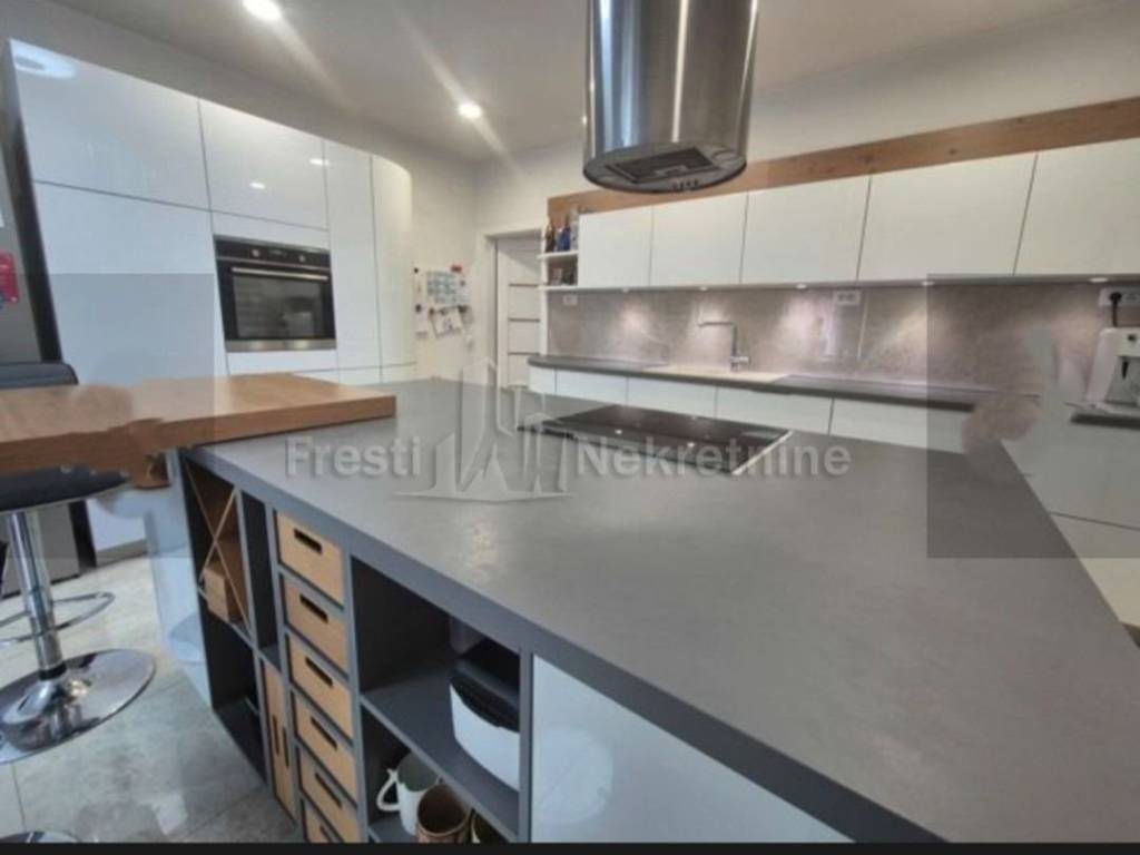 Zemunik donji, Zemunik Donji