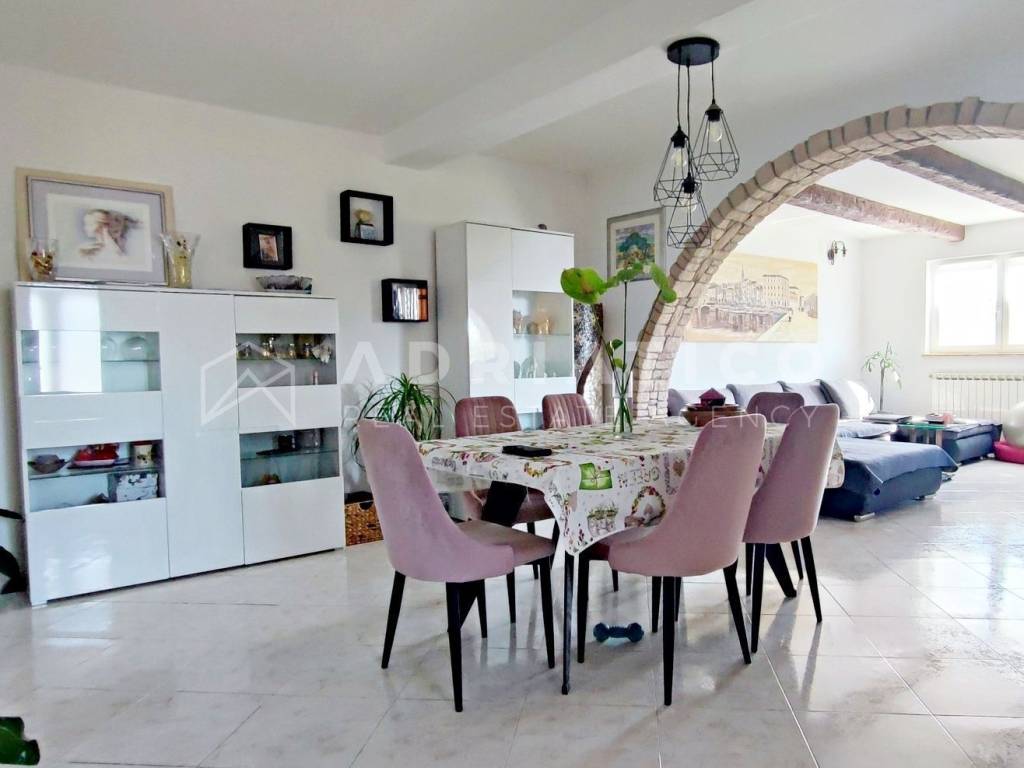 Stan u zgradi, Prodaja, Rovinj, Rovinjsko Selo