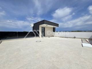 Apartman na moru, Prodaja, Privlaka, Privlaka