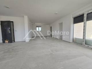 Apartman na moru, Prodaja, Privlaka, Privlaka