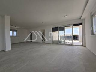 Apartman na moru, Prodaja, Privlaka, Privlaka