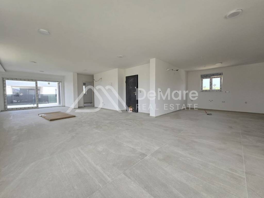 Apartman na moru, Prodaja, Privlaka, Privlaka