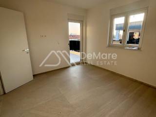 Apartman na moru, Prodaja, Privlaka, Privlaka