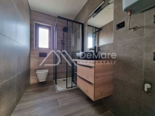 Apartman na moru, Prodaja, Privlaka, Privlaka