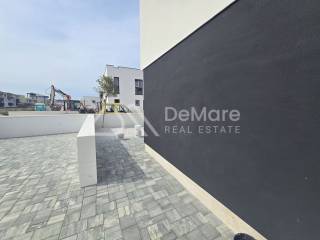 Apartman na moru, Prodaja, Privlaka, Privlaka