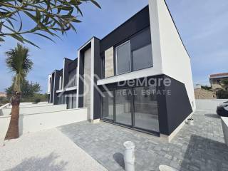 Apartman na moru, Prodaja, Privlaka, Privlaka