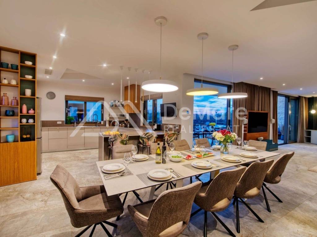 Luksuzna vila, Prodaja, Zemunik donji, Smokovic