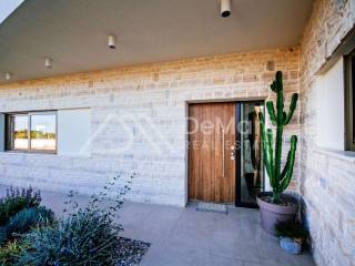 Luksuzna vila, Prodaja, Zemunik donji, Smokovic