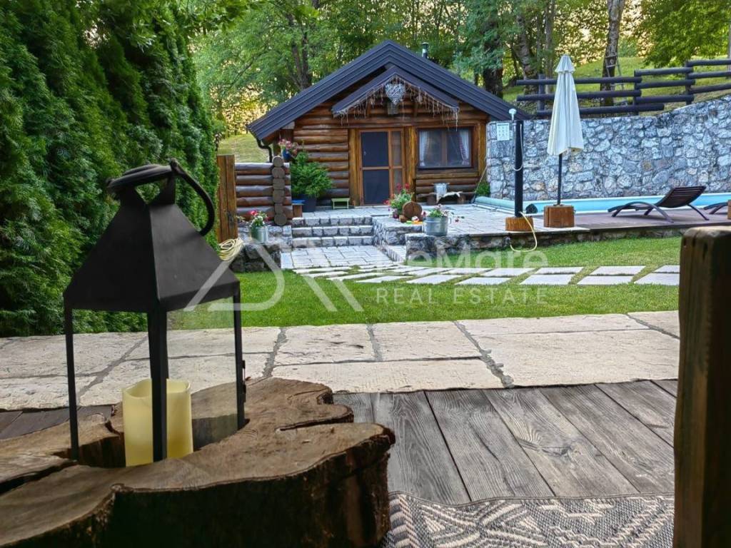 Obiteljska kuca, Prodaja, Gracac, Bruvno