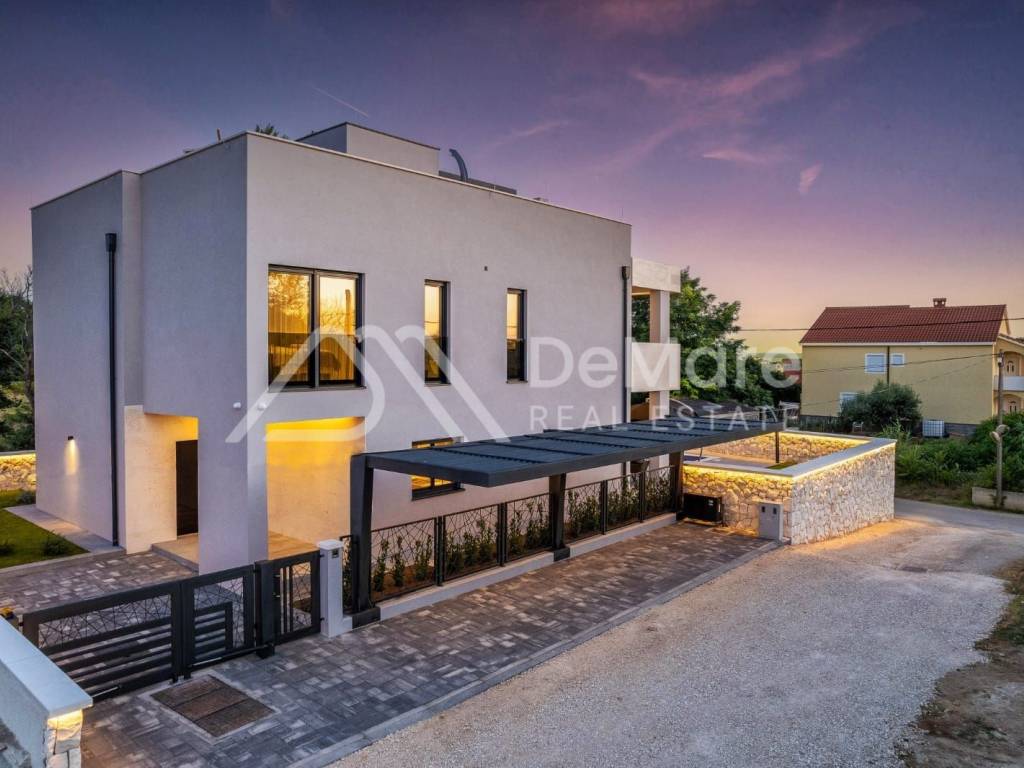 Vila, Prodaja, Privlaka, Privlaka