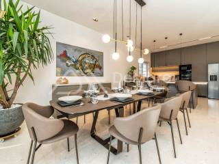 Vila, Prodaja, Privlaka, Privlaka