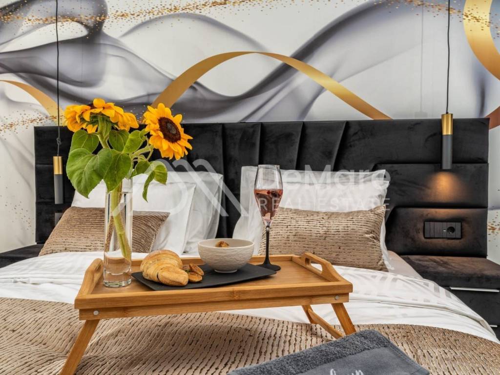 Vila, Prodaja, Privlaka, Privlaka