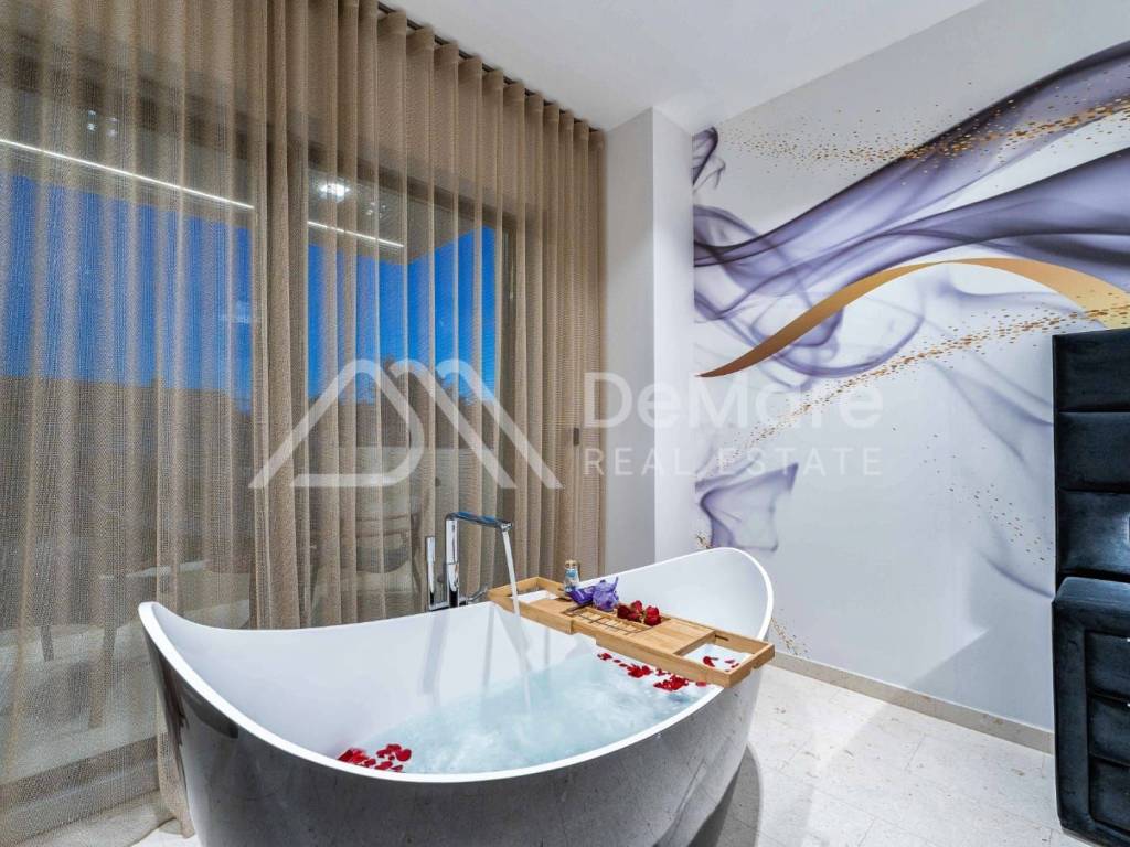 Vila, Prodaja, Privlaka, Privlaka