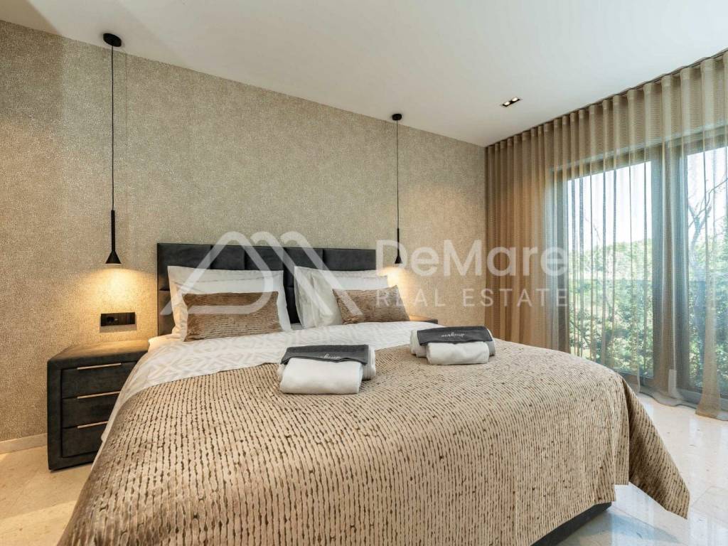 Vila, Prodaja, Privlaka, Privlaka