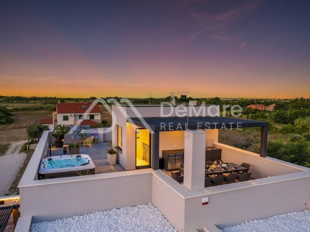 Vila, Prodaja, Privlaka, Privlaka