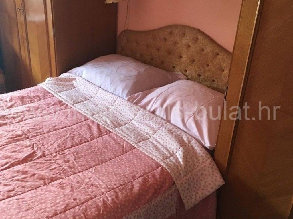 Stan u zgradi, Najam, Šibenik, Šibenik