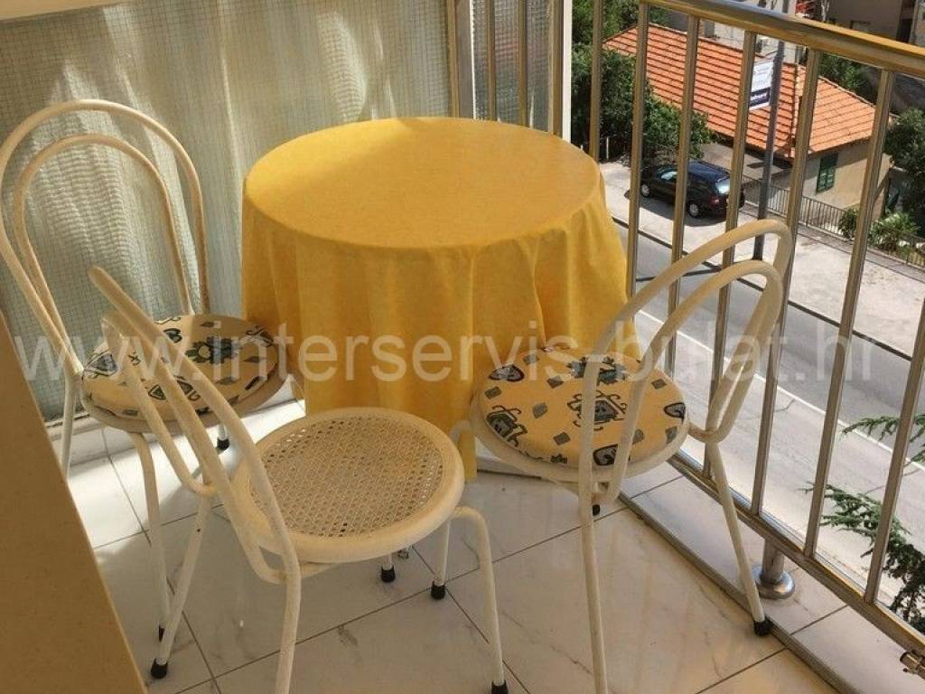 Stan u zgradi, Najam, Šibenik, Šibenik