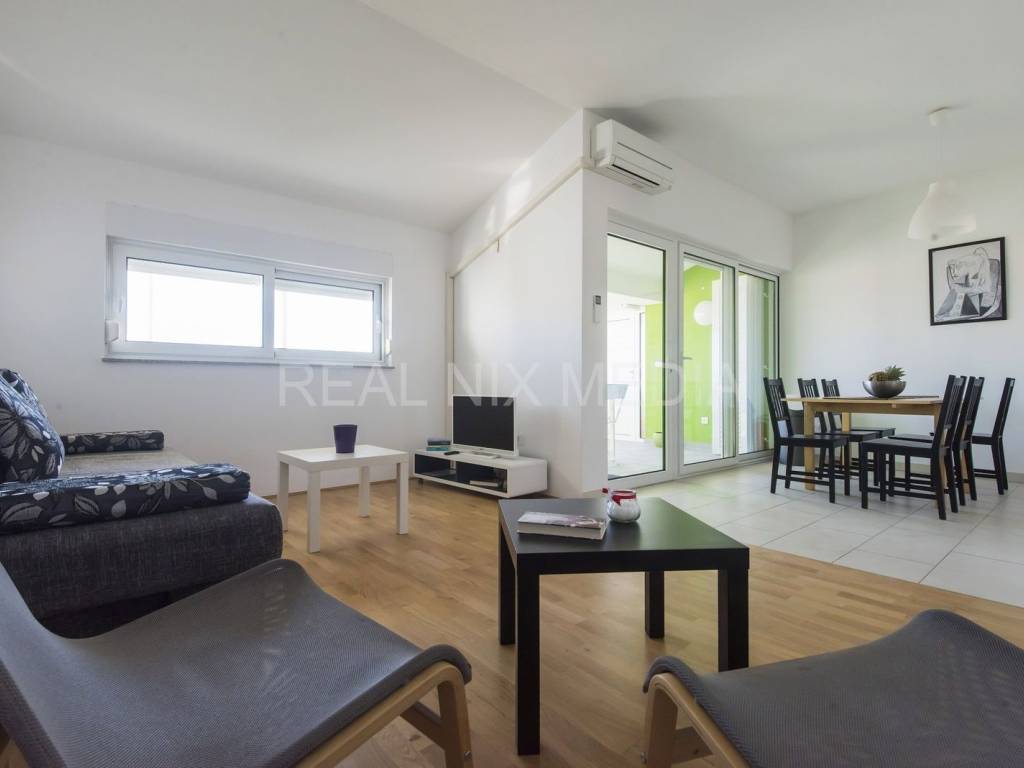 Apartman na moru, Prodaja, Privlaka, Privlaka