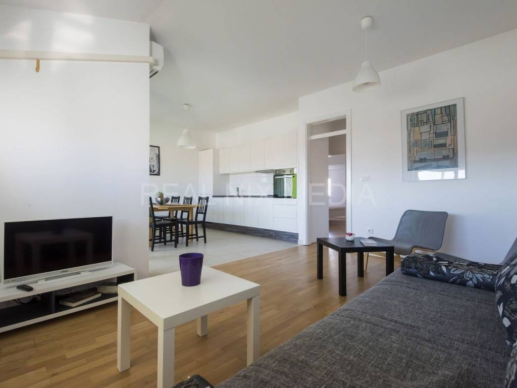 Apartman na moru, Prodaja, Privlaka, Privlaka