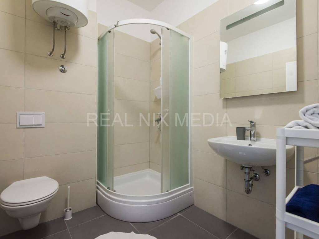 Apartman na moru, Prodaja, Privlaka, Privlaka